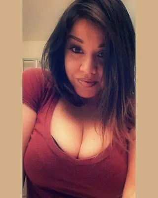 Deepa, 27 ans, plan cul à Givet