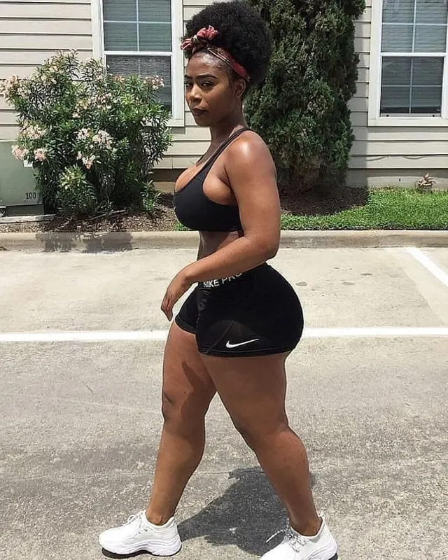 Diarra, 33 ans, plan cul à Semussac
